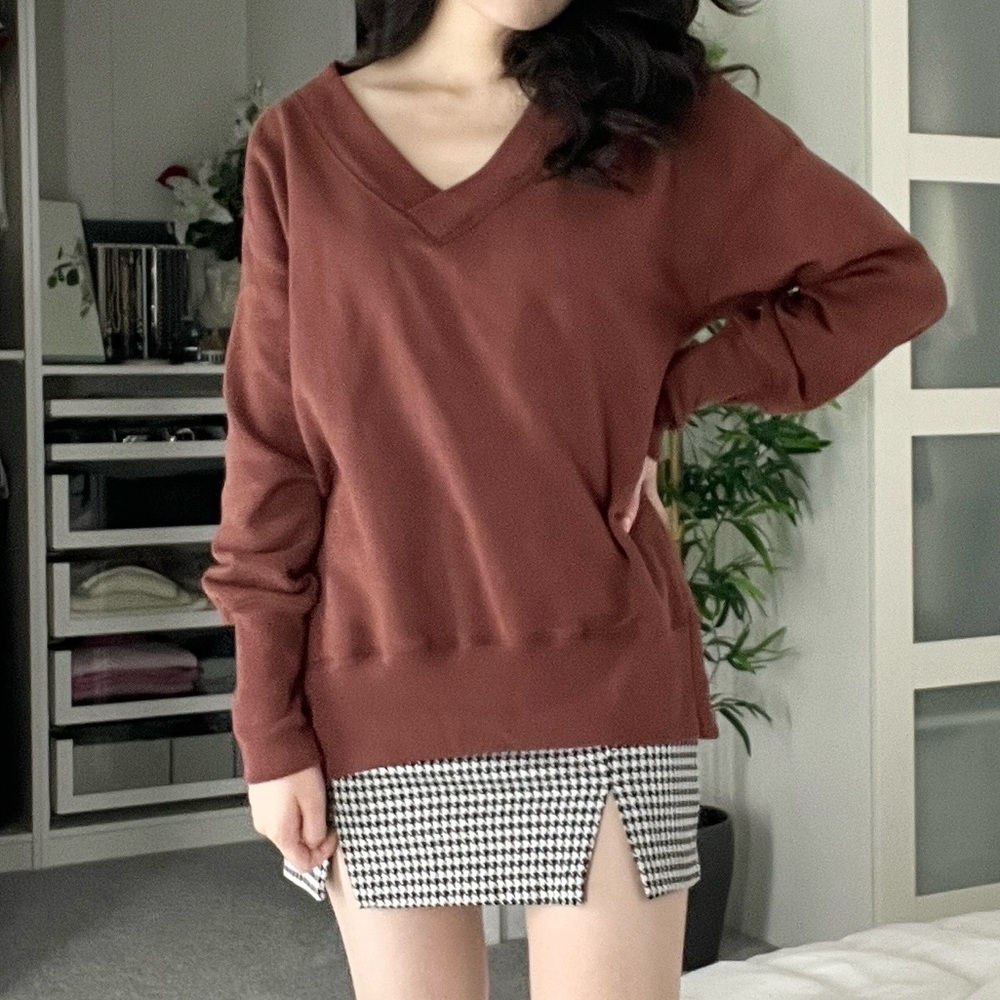 Abercrombie v-neck sweatshirt XXS